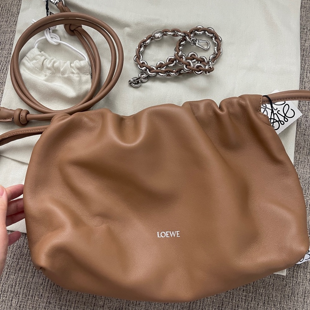 Loewe  Shoulder Bag with Chain Detail - Picture 6 of 9